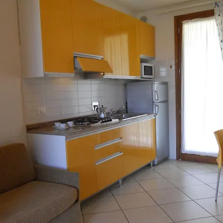 Daire Village Escape With Garden And Fireplace *